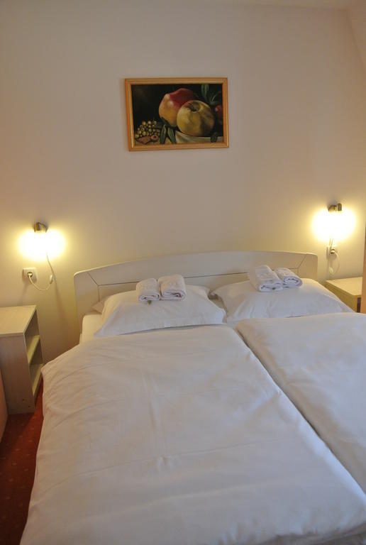 Garni Hotel Beograd Negotin Quarto foto